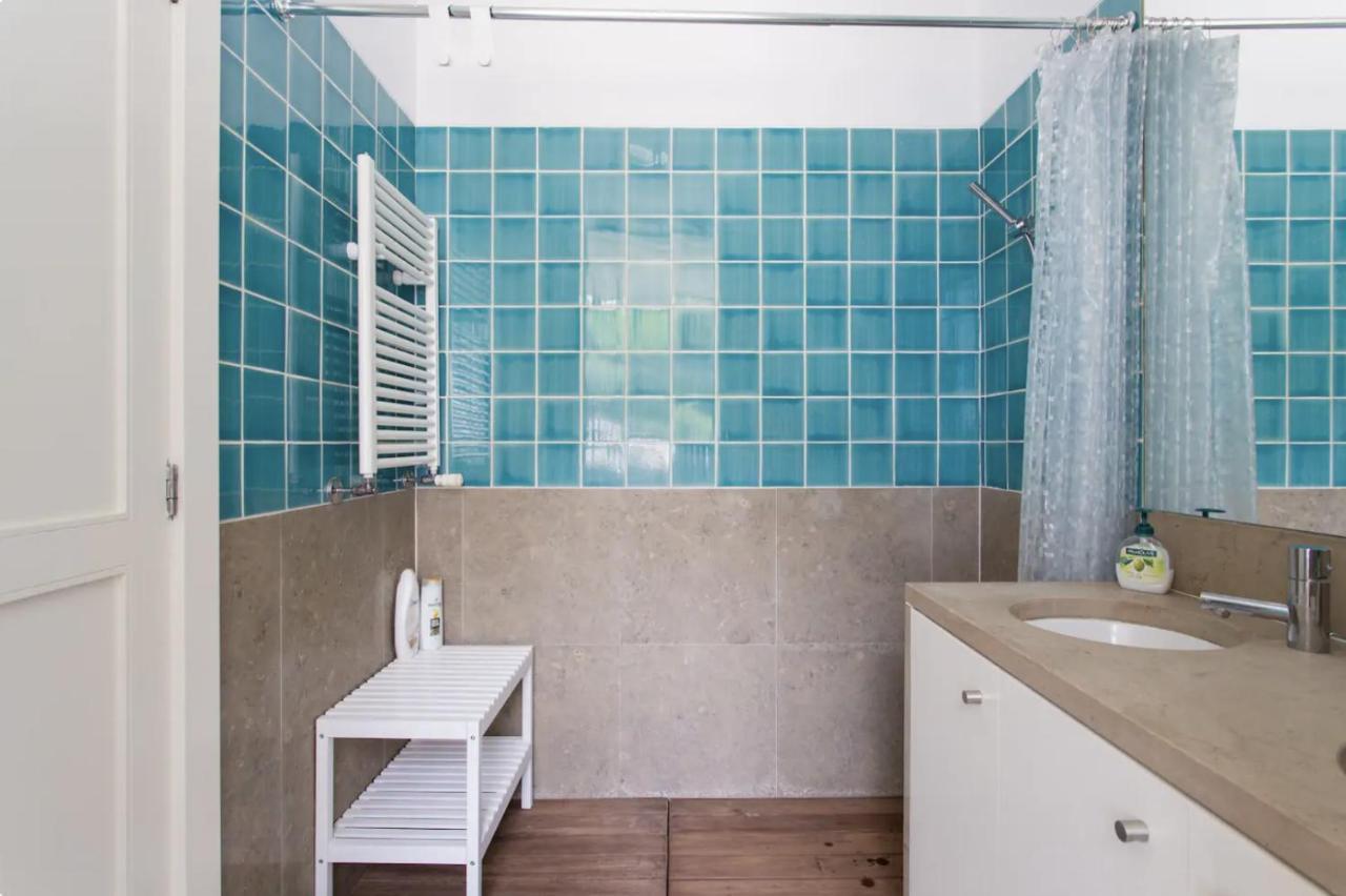 Beautiful 3-Story House In Chiado With A 40M² Private Terrace Apartment Lisbon Luaran gambar