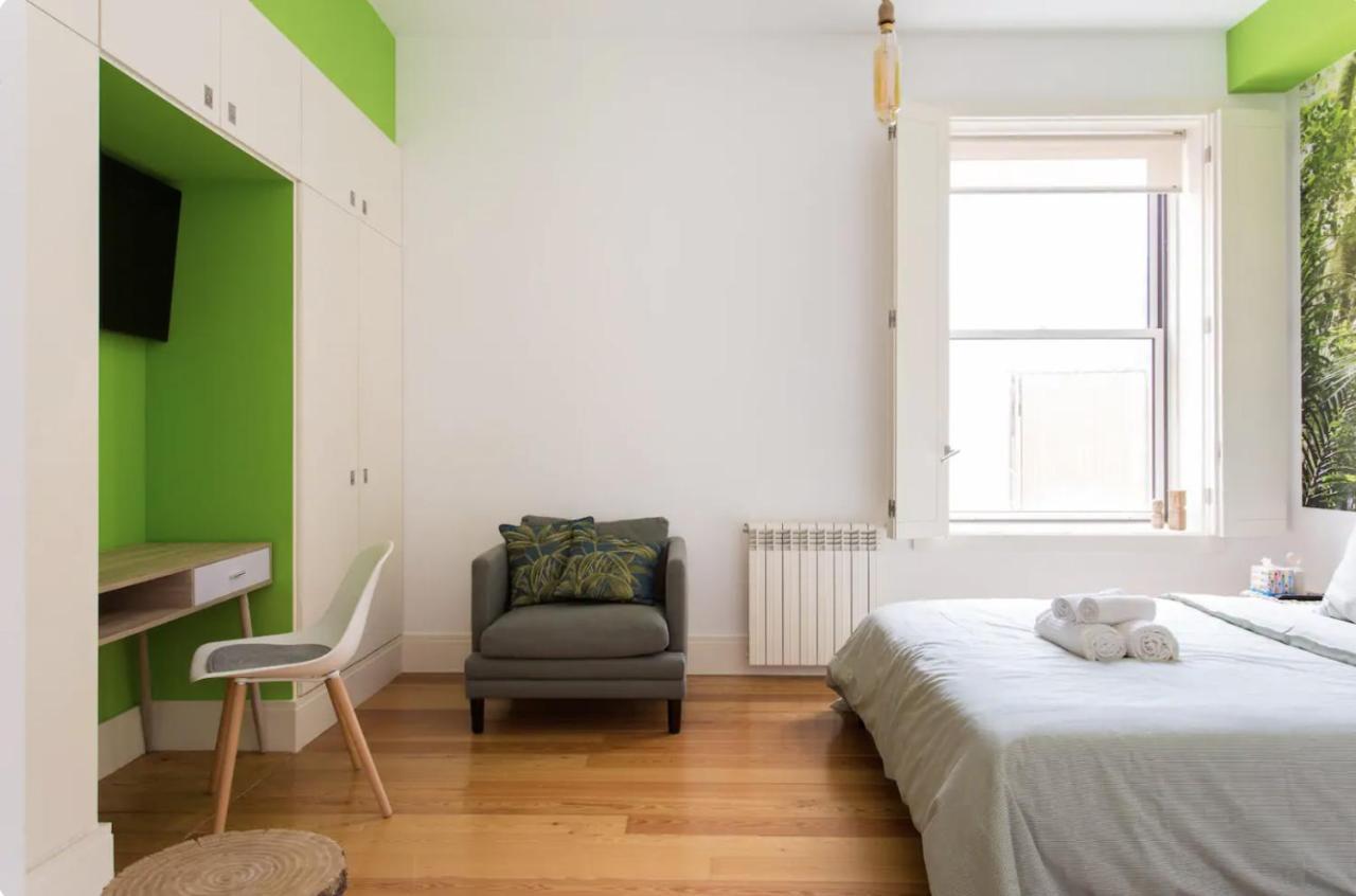 Beautiful 3-Story House In Chiado With A 40M² Private Terrace Apartment Lisbon Luaran gambar