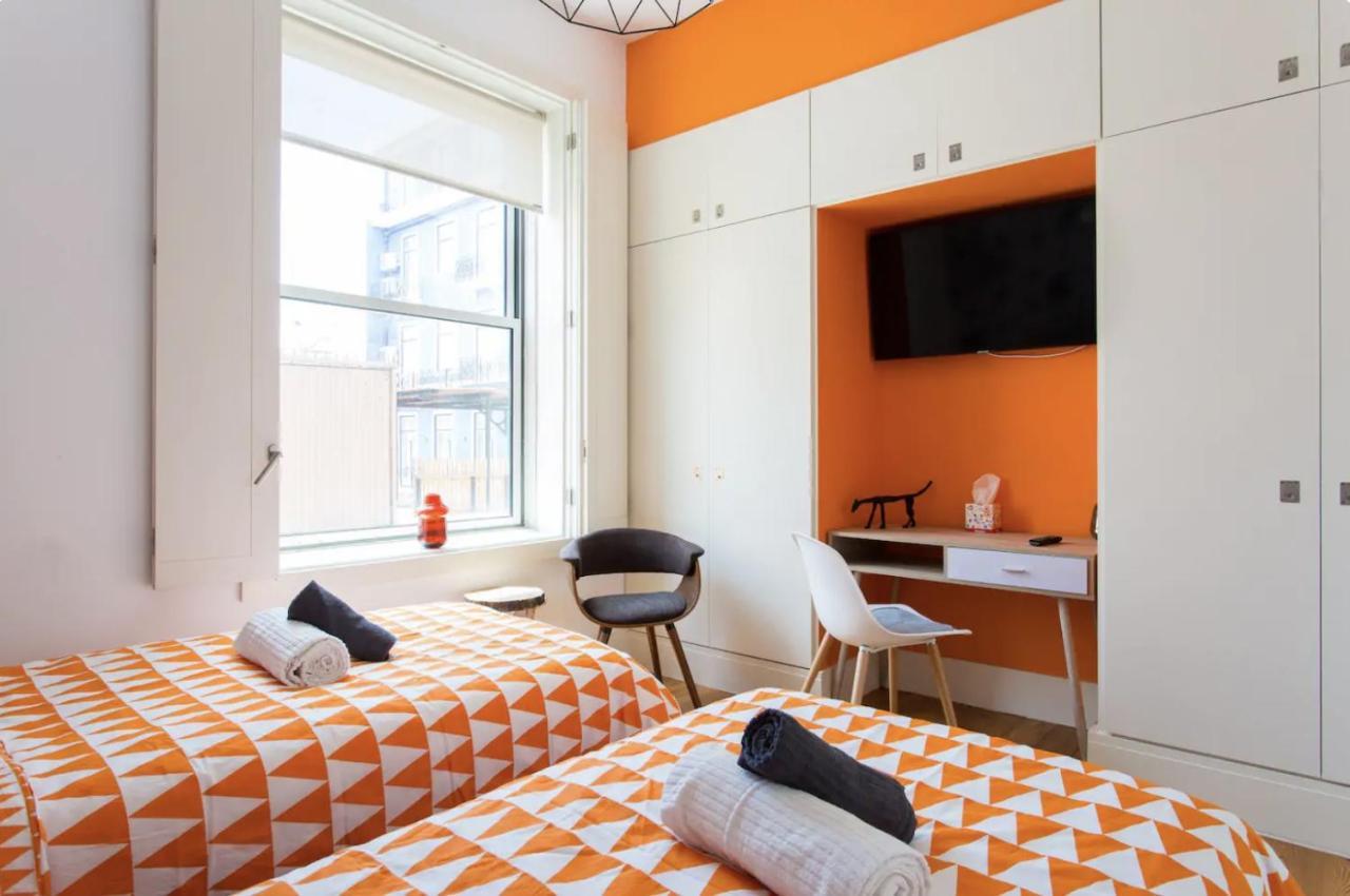 Beautiful 3-Story House In Chiado With A 40M² Private Terrace Apartment Lisbon Luaran gambar
