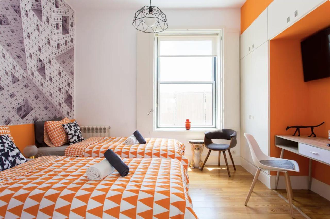 Beautiful 3-Story House In Chiado With A 40M² Private Terrace Apartment Lisbon Luaran gambar